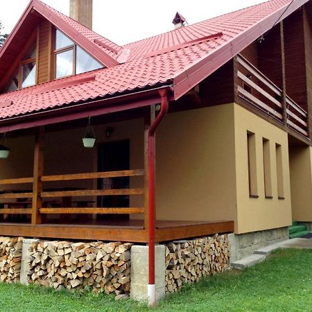 Гостьовий Дім Tauer Tatariv Ngoại thất bức ảnh