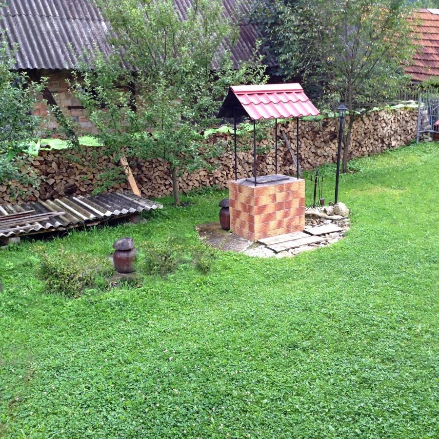 Гостьовий Дім Tauer Tatariv Ngoại thất bức ảnh